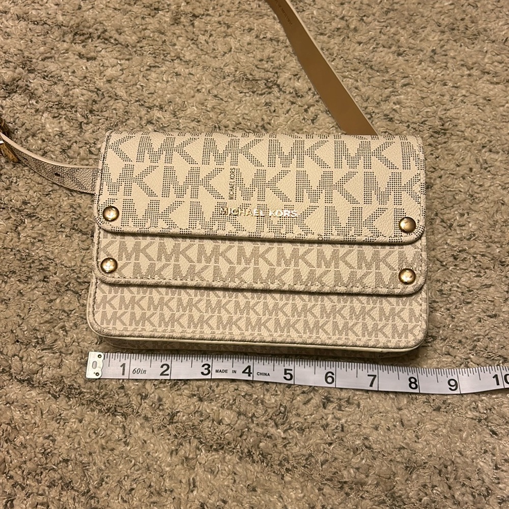 Michael Kors belt bag crossbody size L/XL NWT